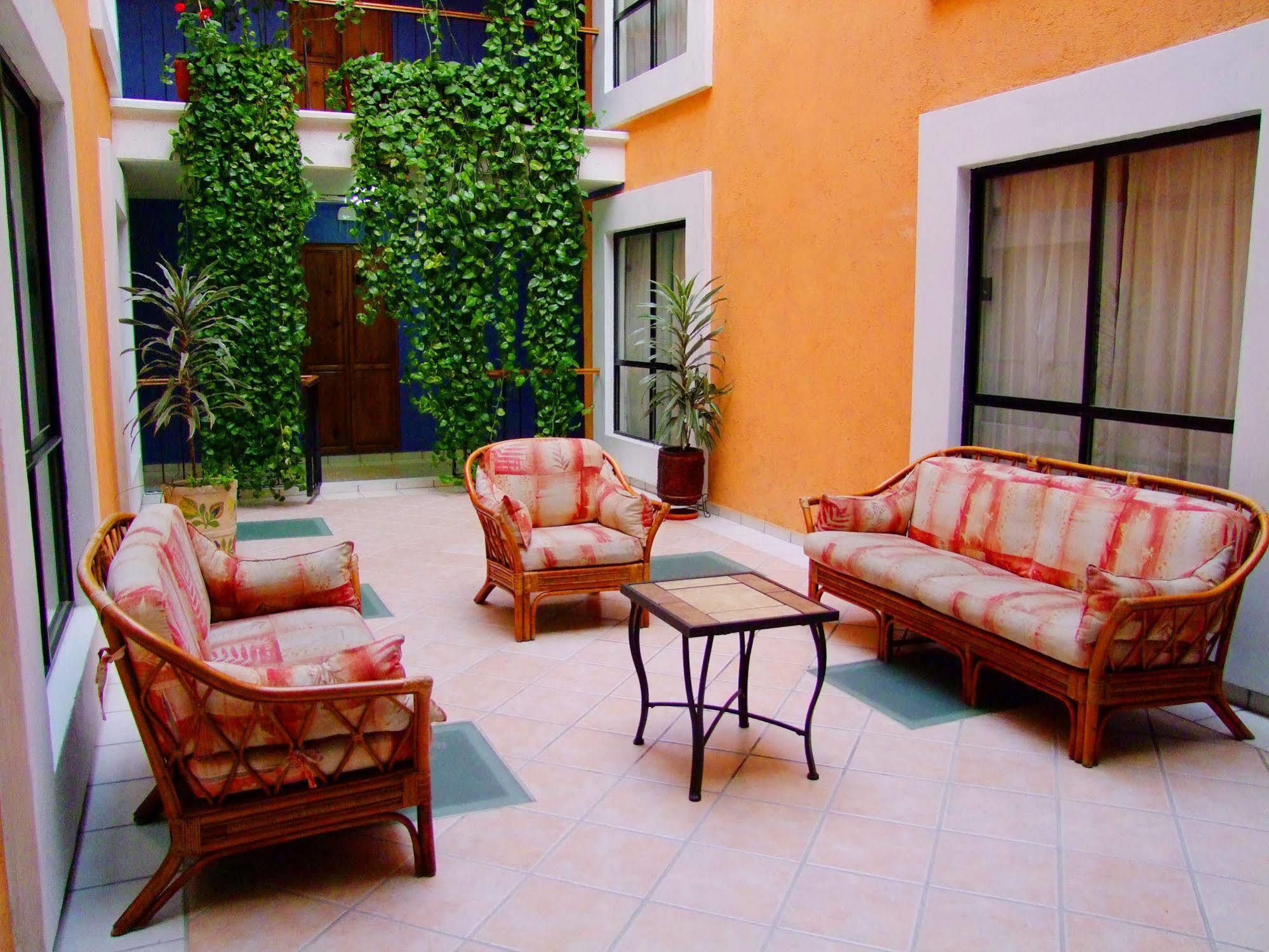 Hotel Oaxaca Dorado, Oaxaca Exteriör bild
